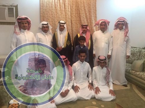 العميد أحمد عبدالله العلياني يحتفل بتخرج إبنه من جامعه الملك خالد