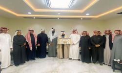 الشيخ صالح بن سحمان العلياني يزور نائب شيخ آل يزيد أحمد بن حنش العلياني